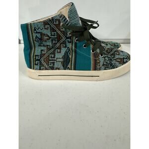 Phuyupata Hand Made In Peru Unique Turquoise Green Women’s Size 7 Men’s Size 5.